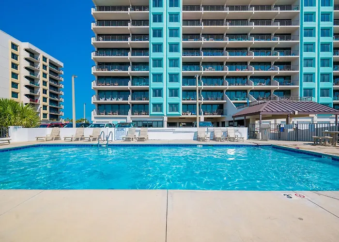 Apartment Island Winds East 106